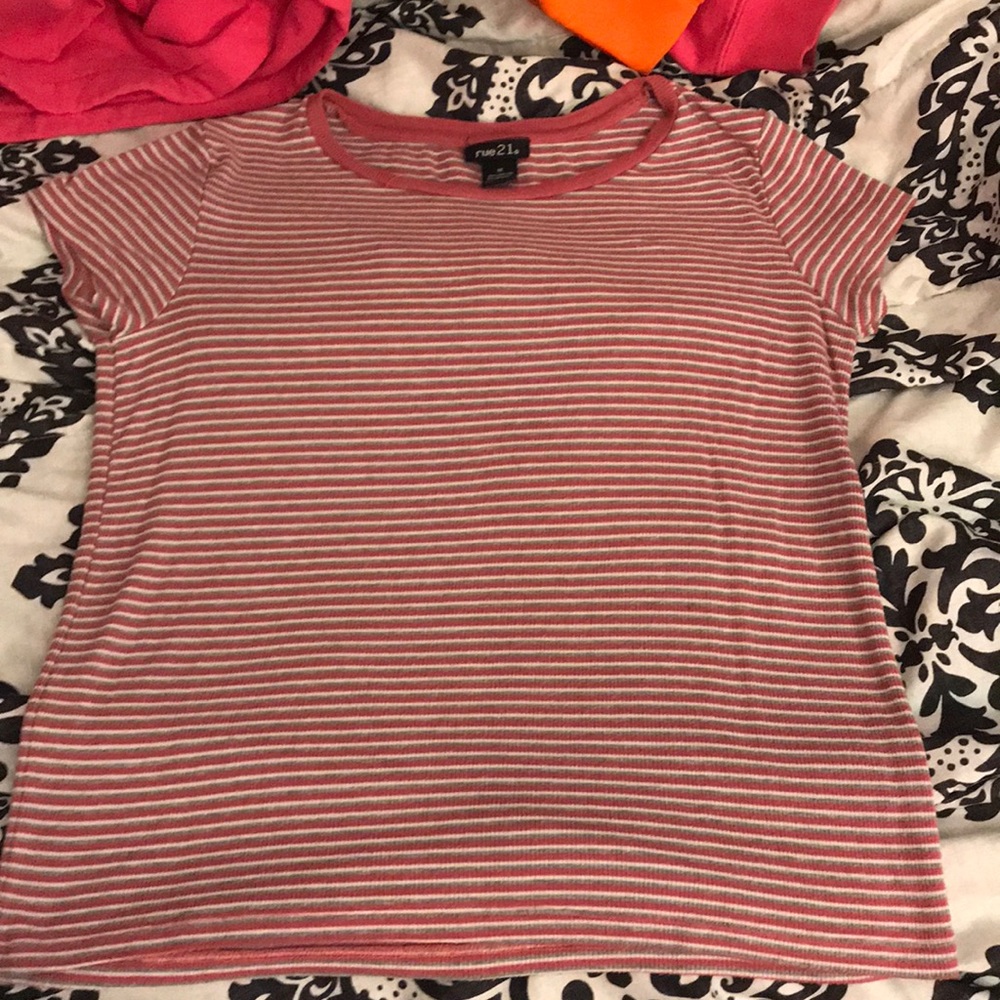 RUE21 T-Shirt